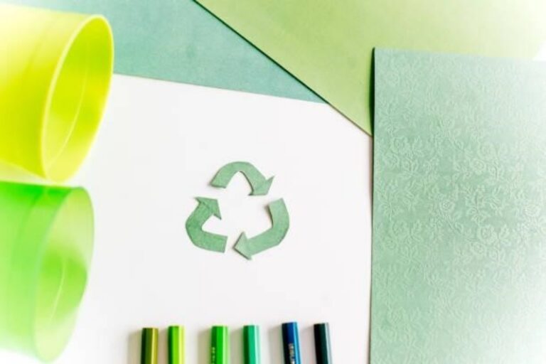 Sustainable Stationery: The Benefits of Using Recycled A2 Cards
