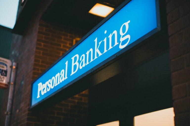 8 Things to Know Before Opening a Bank Account