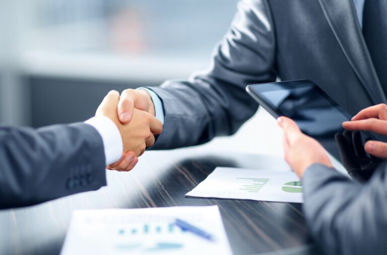 6 Big Purchases Where it Pays to Work with A Finance Professional