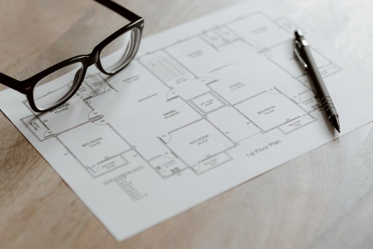 Things to Consider When Buying Off the Plan vs. Building Yourself