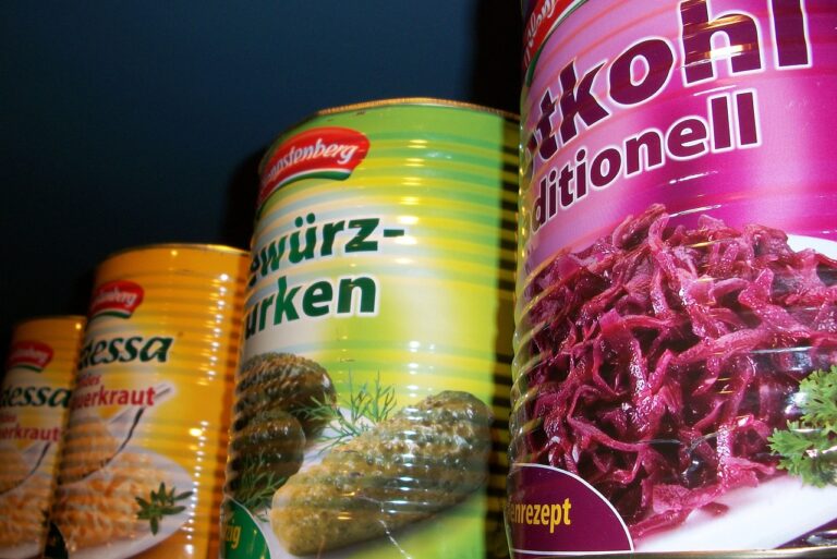 Exploring the Advantages of Convenience, Long Shelf Life, & Nutrient Preservation