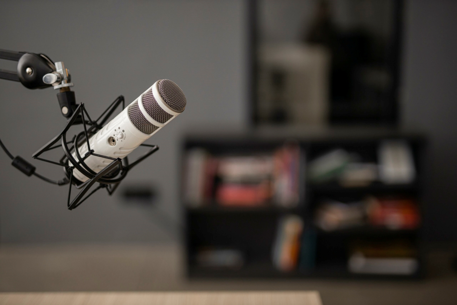 Why It's Essential to Listen Sales Podcasts to Boost Your Selling Skills