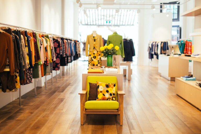 Building Your Inventory: Sourcing the Best Products for Your Boutique