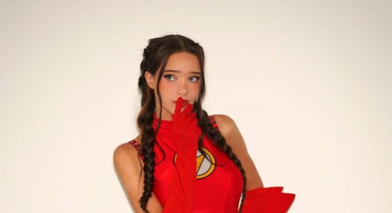Lydia Violet