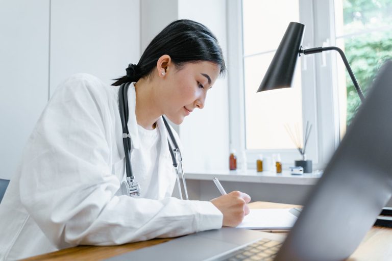 Why AI Is Changing the Way Healthcare Handles Its Revenue Cycle