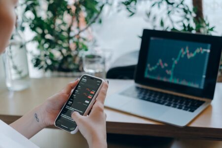 What to Look For When Choosing Copy Trader Software in 2025