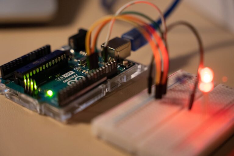 Mastering the Arduino UNO: From Kit to Project Completion