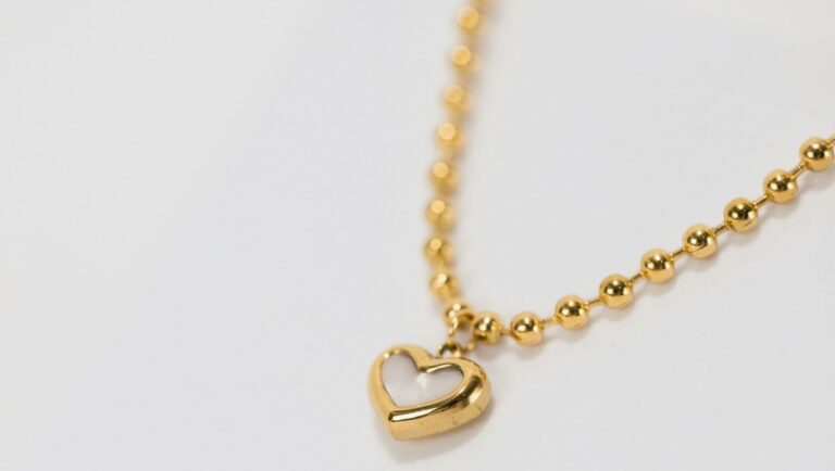 Affordable and Ethical Jewelry: Find Your Perfect Gold Chain Ring Affordable and Ethical Jewelry: Find Your Perfect Gold Chain Ring