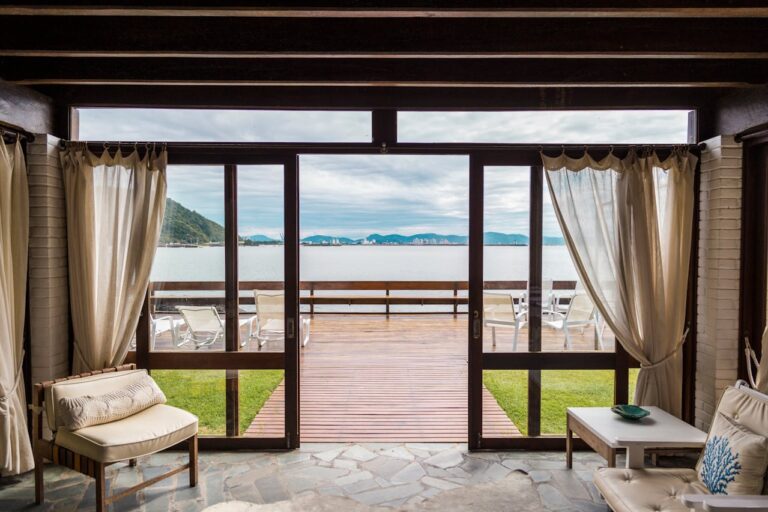 Essential Considerations Before Purchasing a Beach Home Essential Considerations Before Purchasing a Beach Home
