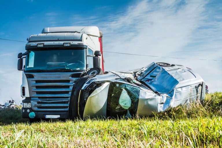 What to Do During the First 48 Hours After a Semi-Truck Accident in Springfield, MO What to Do During the First 48 Hours After a Semi-Truck Accident in Springfield, MO