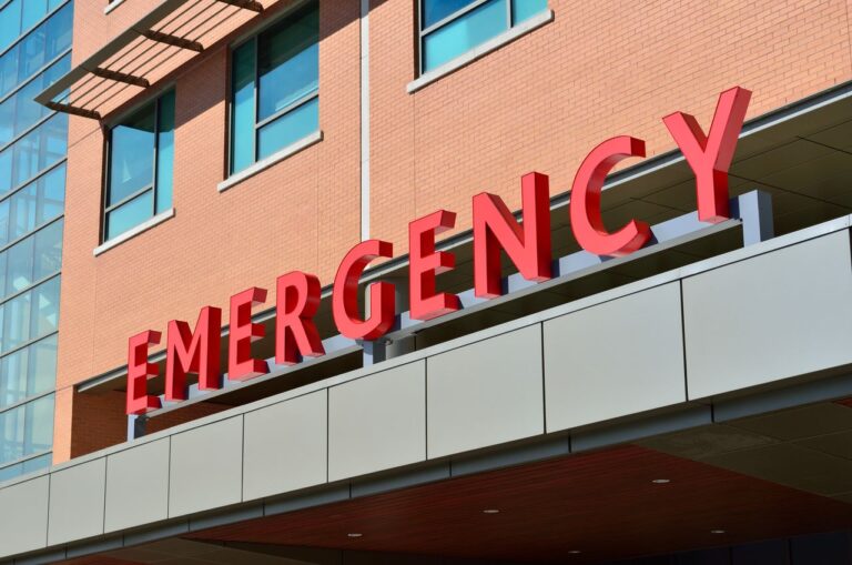 Why More Indians Are Turning to Medical Crowdfunding During Healthcare Emergencies