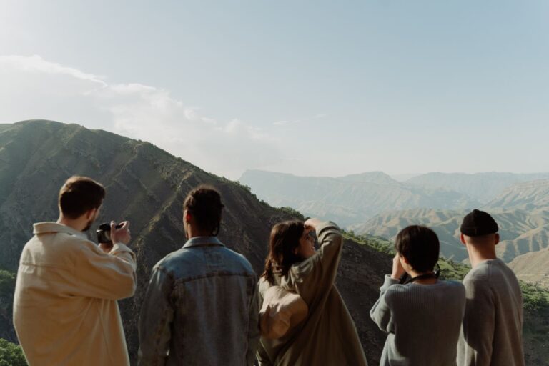 The New Rules of Spontaneous Travel The New Rules of Spontaneous Travel