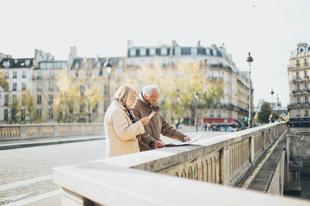 How Seniors Can Stay Active and Confident on Daily Walks How Seniors Can Stay Active and Confident on Daily Walks